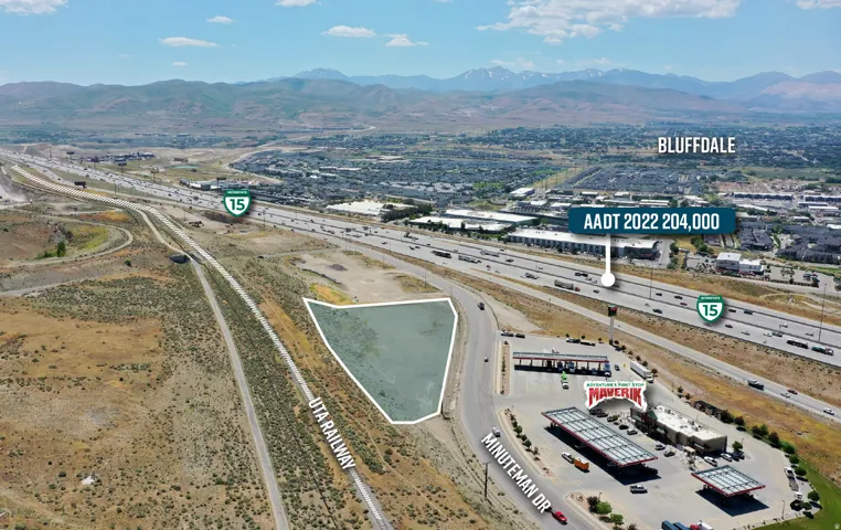 Aerial overview of parcel bordering a multi-lane highway