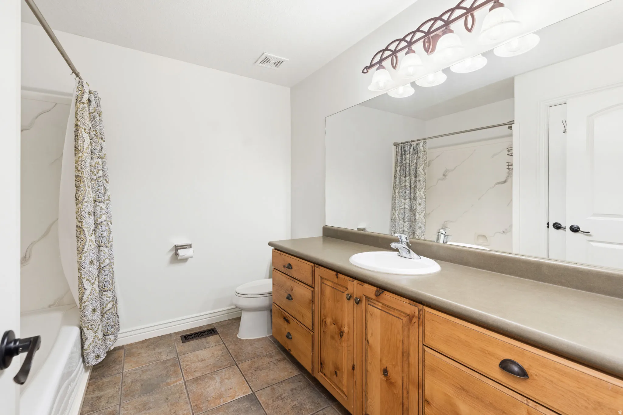 Main Bathroom