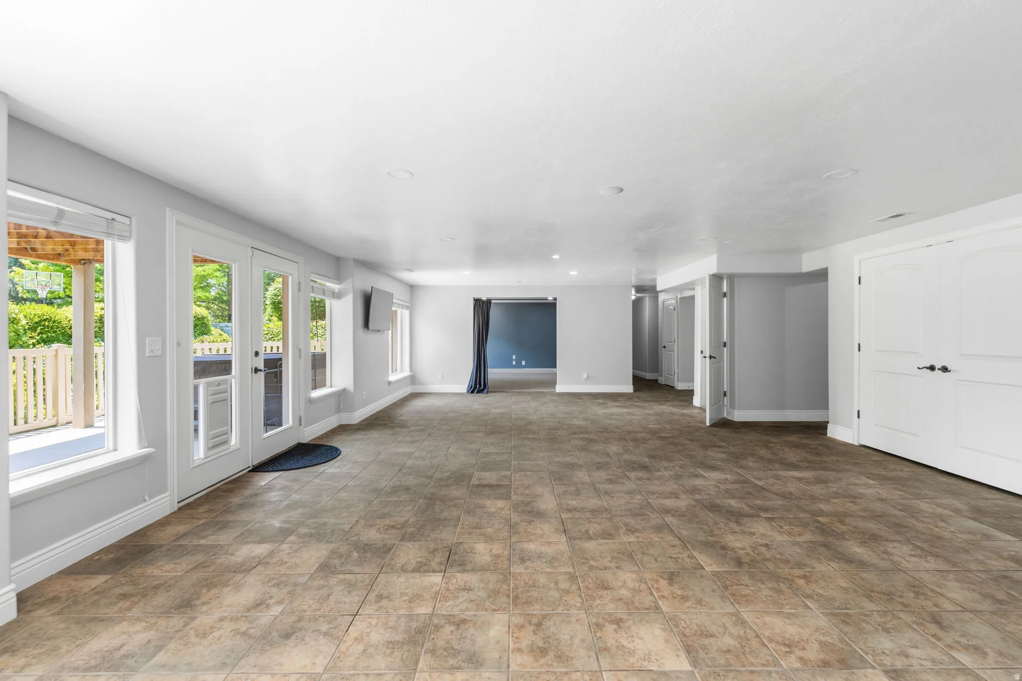 Huge Dining & Great Room