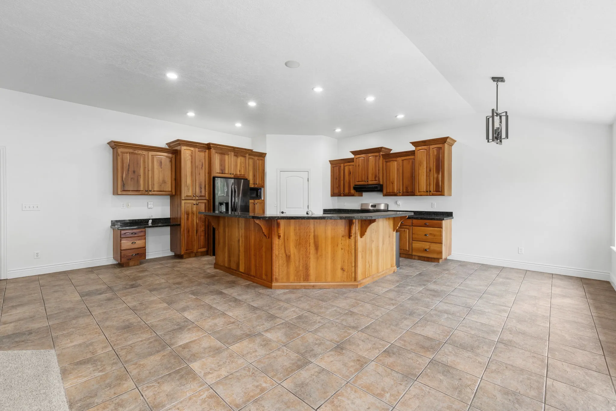 Gorgeous warm cherry cabinets