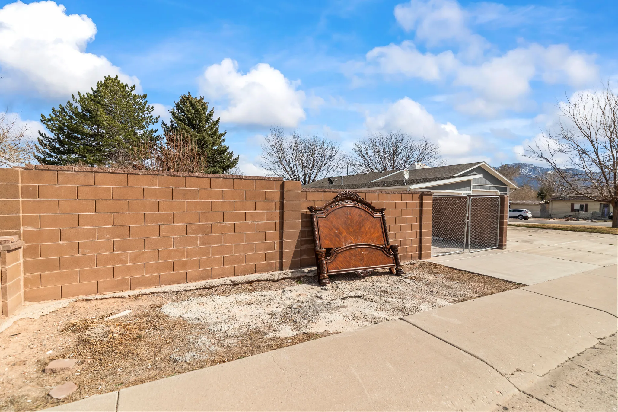 Exterior cinder block privacy wall