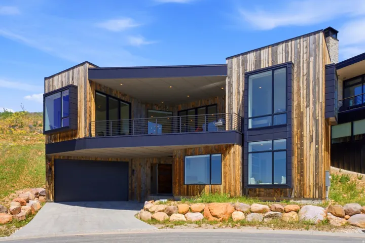 8452 E Spring Park Rd, Eden, Utah 84310