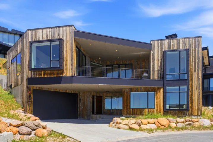 8452 E Spring Park Rd, Eden, Utah 84310