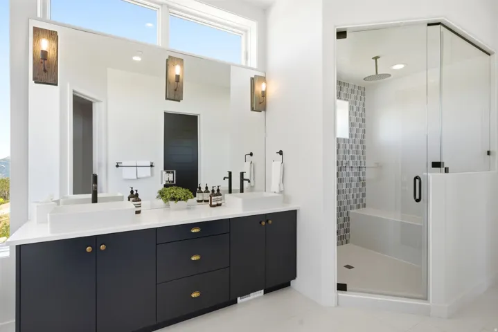 8452 E Spring Park Rd, Eden, Utah 84310