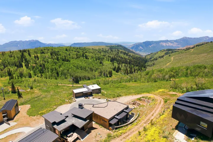 8452 E Spring Park Rd, Eden, Utah 84310
