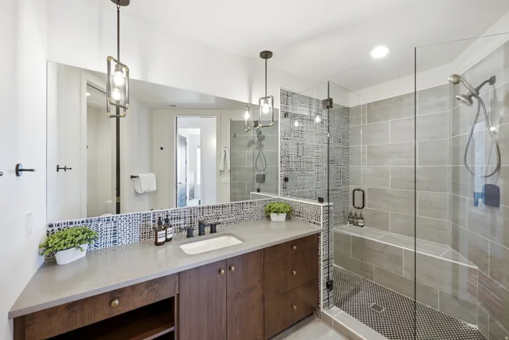 8452 E Spring Park Rd, Eden, Utah 84310