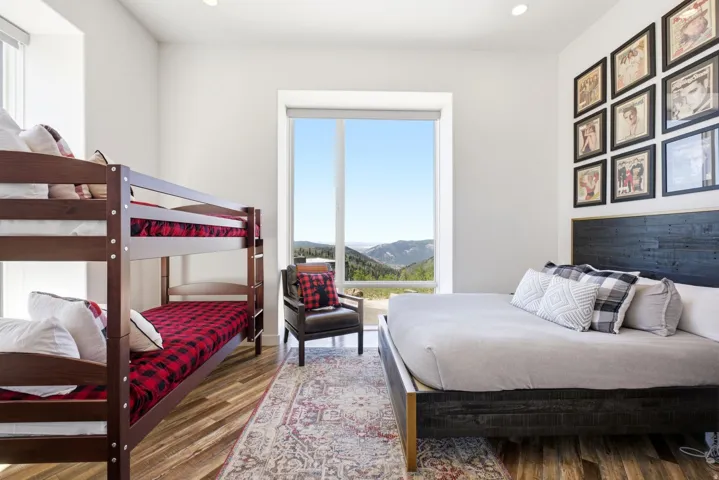 8452 E Spring Park Rd, Eden, Utah 84310