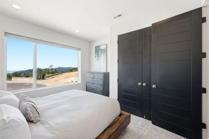 8452 E Spring Park Rd, Eden, Utah 84310