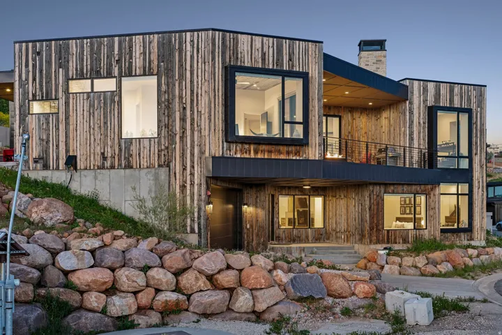 8452 E Spring Park Rd, Eden, Utah 84310