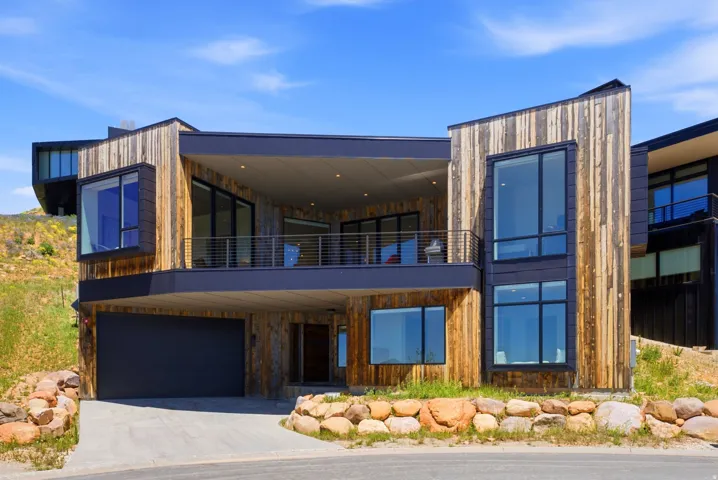8452 E Spring Park Rd, Eden, Utah 84310