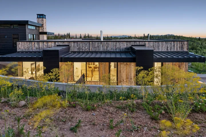 8452 E Spring Park Rd, Eden, Utah 84310