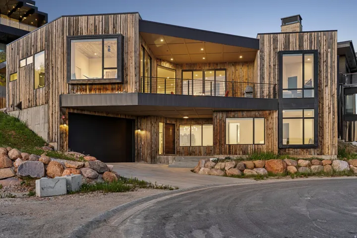 8452 E Spring Park Rd, Eden, Utah 84310