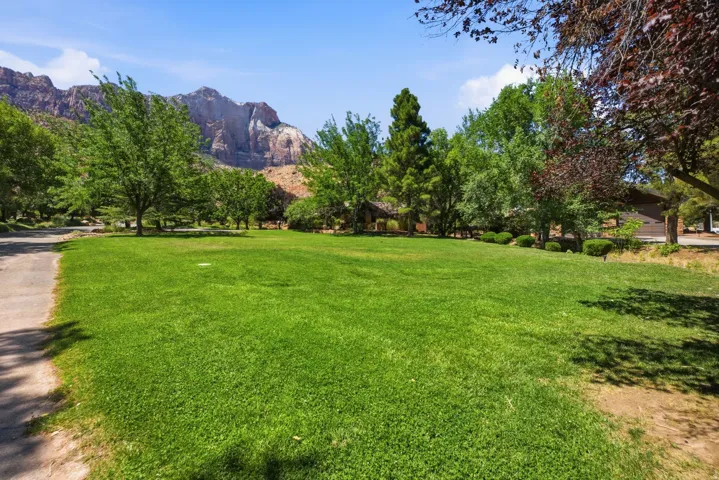 101 Gifford Dr, Springdale, Utah 84767