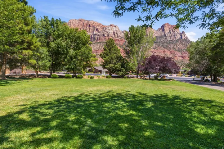 101 Gifford Dr, Springdale, Utah 84767