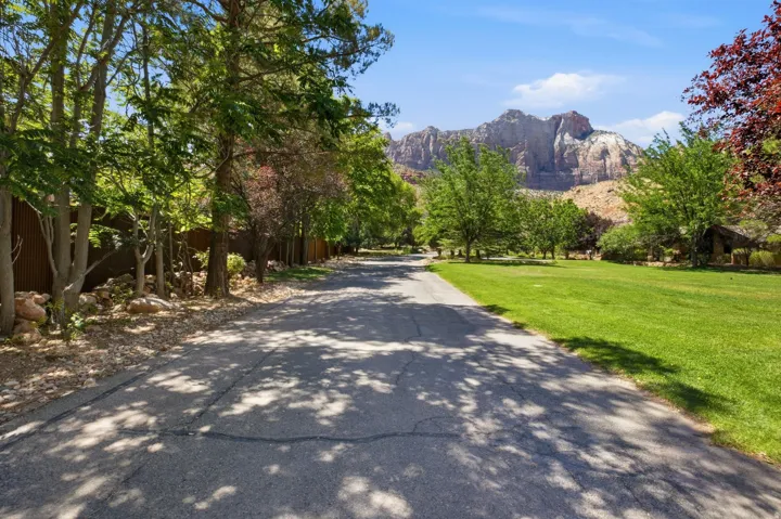 101 Gifford Dr, Springdale, Utah 84767