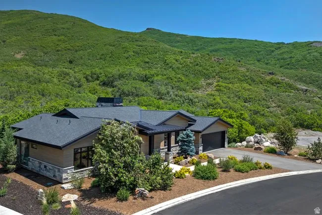 11651 N Soaring Hawk Ln, Hideout, Utah 84036