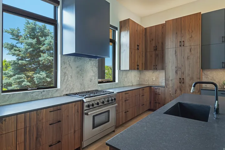 11651 N Soaring Hawk Ln, Hideout, Utah 84036