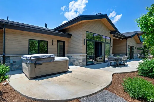 11651 N Soaring Hawk Ln, Hideout, Utah 84036