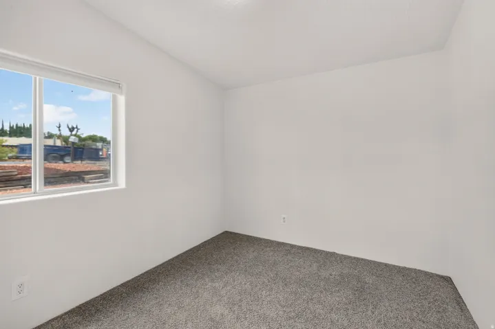 340 E Telegraph St, Washington, Utah 84780