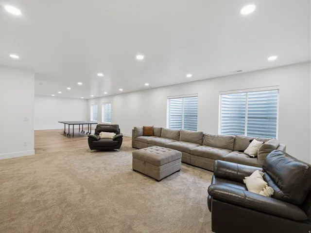 1268 W Moon Way, Riverton, Utah 84065