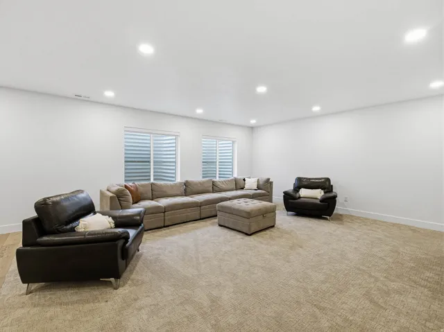 1268 W Moon Way, Riverton, Utah 84065