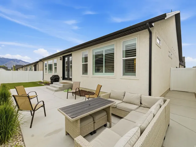 1268 W Moon Way, Riverton, Utah 84065