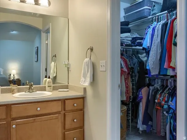 Primary bath and walk-in closet