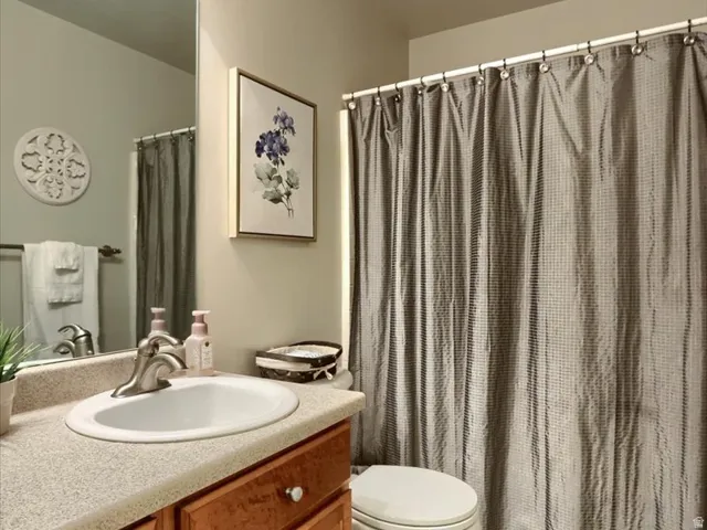 Guest Bath on Second Floor