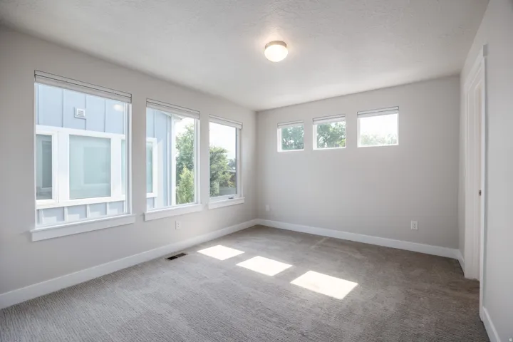 58 W Brooklyn Ln, South Salt Lake, Utah 84115