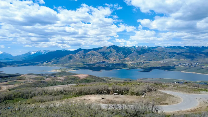 1816 E Peak View Dr, Hideout, Utah 84036