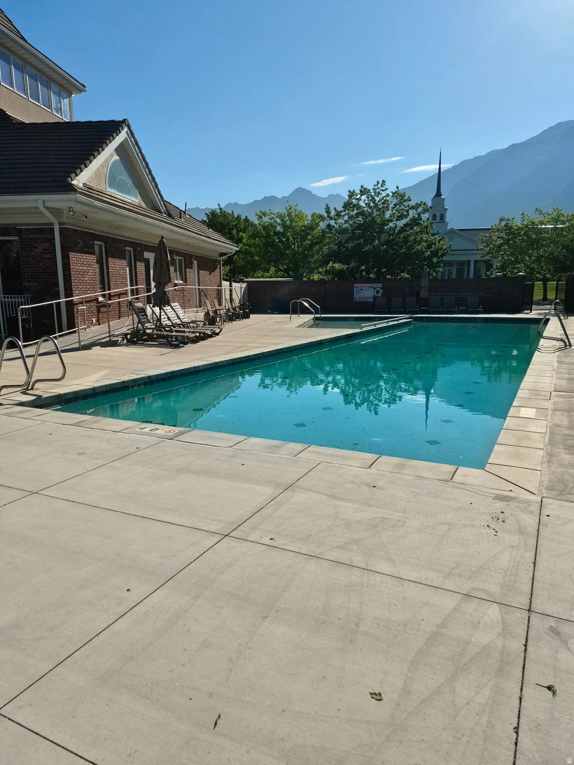 Outdoor swimming pool