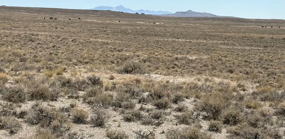 1 Emigrant Trl Rd, Park Valley, Utah 84329