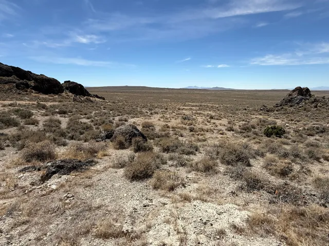 1 Emigrant Trl Rd, Park Valley, Utah 84329