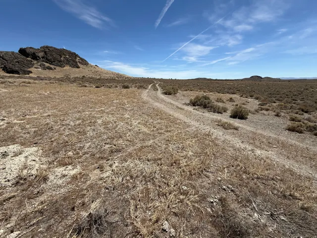 1 Emigrant Trl Rd, Park Valley, Utah 84329