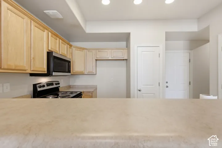 10646 S Cave Run Ln, South Jordan, Utah 84009