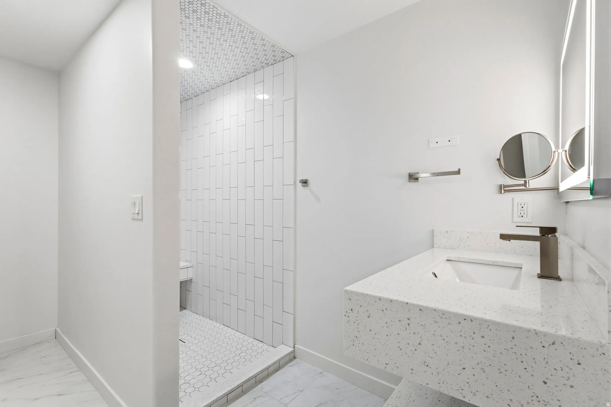 Basement Guest Bedroom #3 En Suite Bathroom