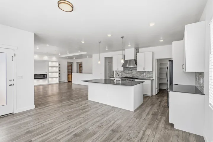8493 N Weston Way, Lake Point, Utah 84074