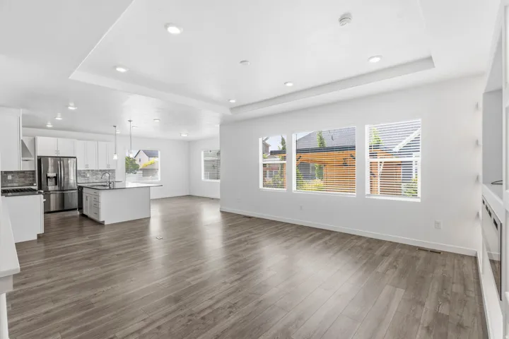 8493 N Weston Way, Lake Point, Utah 84074