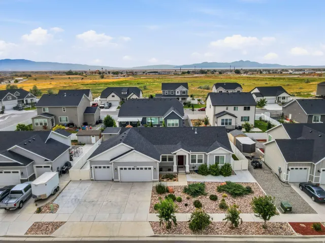 8493 N Weston Way, Lake Point, Utah 84074