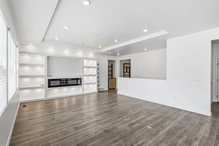 8493 N Weston Way, Lake Point, Utah 84074