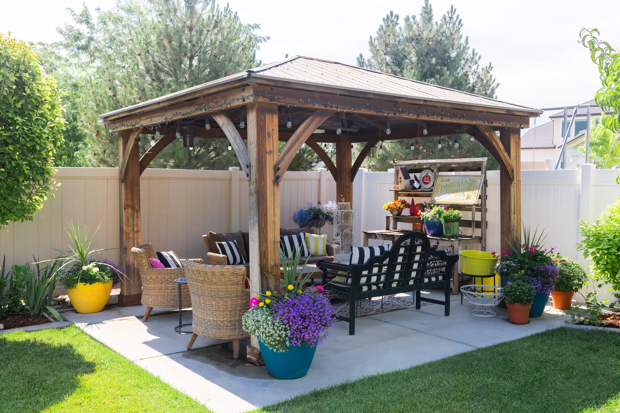 Entertainment gazebo