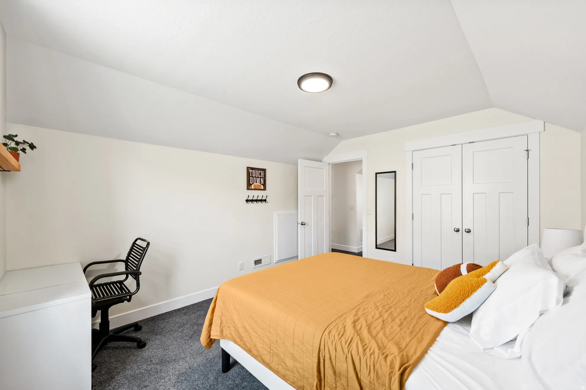 4th Bedroom, 2nd Floor