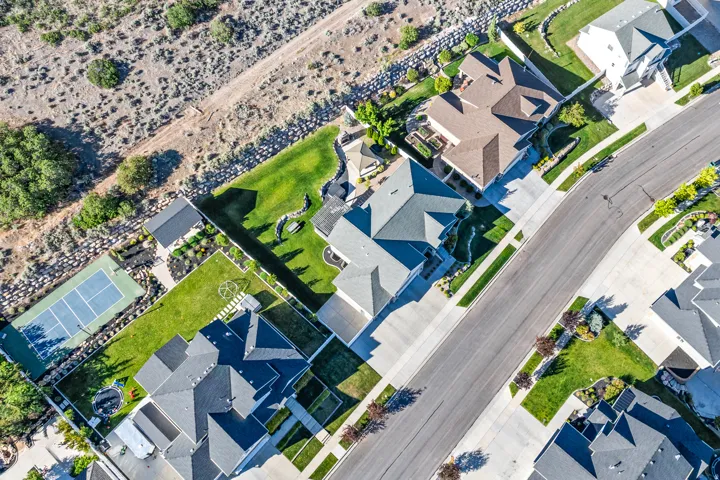 528 W Autumn Hills Blvd, Lehi, Utah 84048