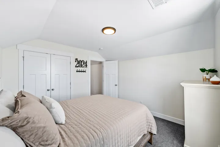 5th Bedroom, 2nd Floor