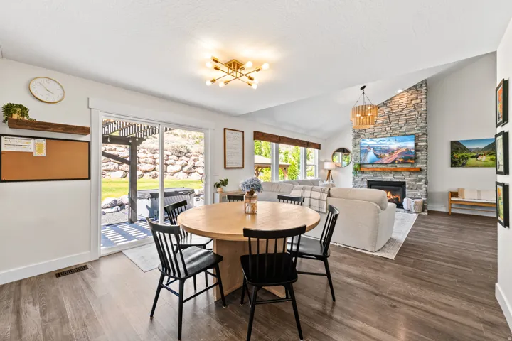 528 W Autumn Hills Blvd, Lehi, Utah 84048
