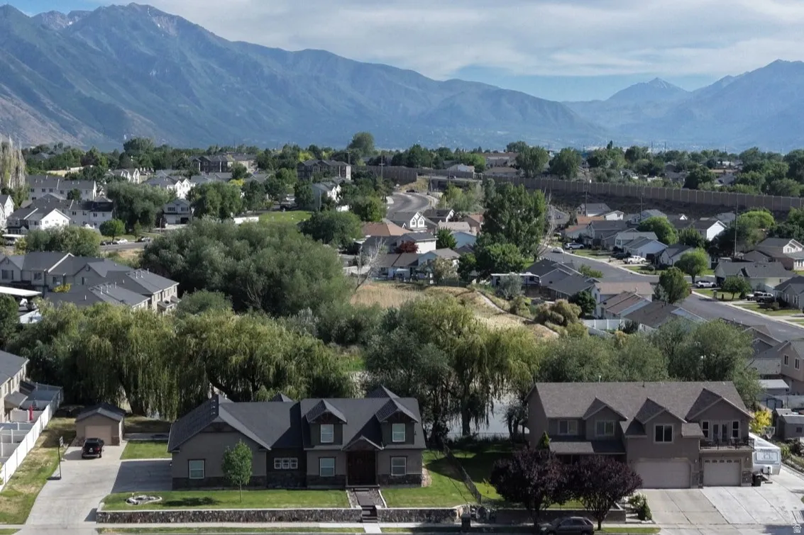 Elevated neighborhood setting featuring  mountain ranges and established residential properties
