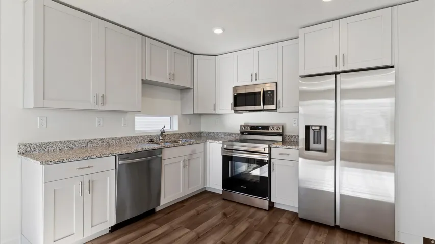 37 N Jordan River Way, Saratoga Springs, Utah 84045