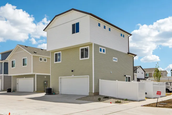 29 N Jordan River Way, Saratoga Springs, Utah 84045