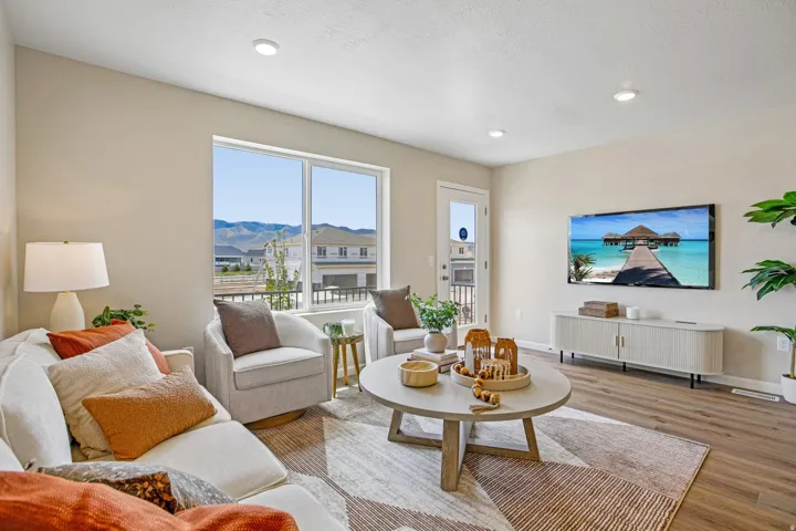 29 N Jordan River Way, Saratoga Springs, Utah 84045