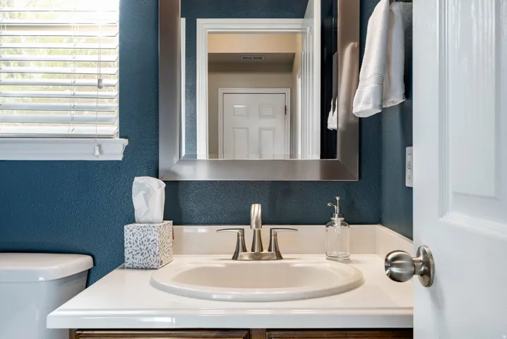 1065 W Windsor Dr, North Salt Lake, Utah 84054